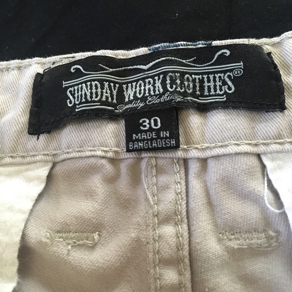 Shorts - Picture 2 of 4